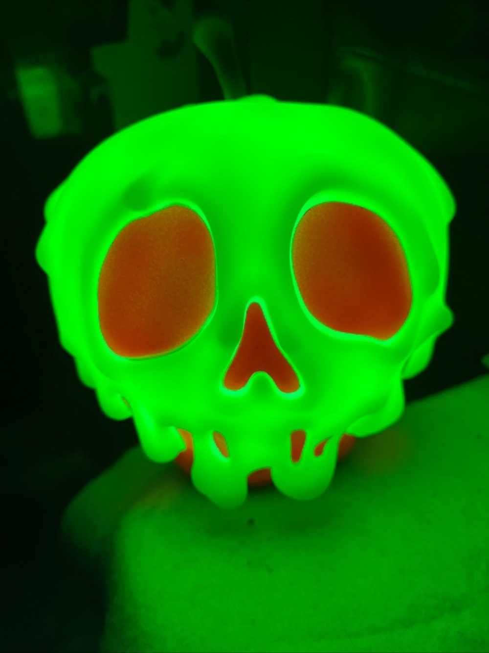 Disney Store Poison Apple Lamp 3 Light Options USB-C Cable Snow White